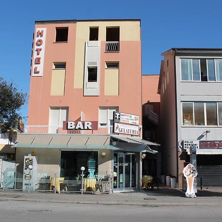 Hotel Mazzocchetti チッタ・サンタンジェロ エクステリア 写真