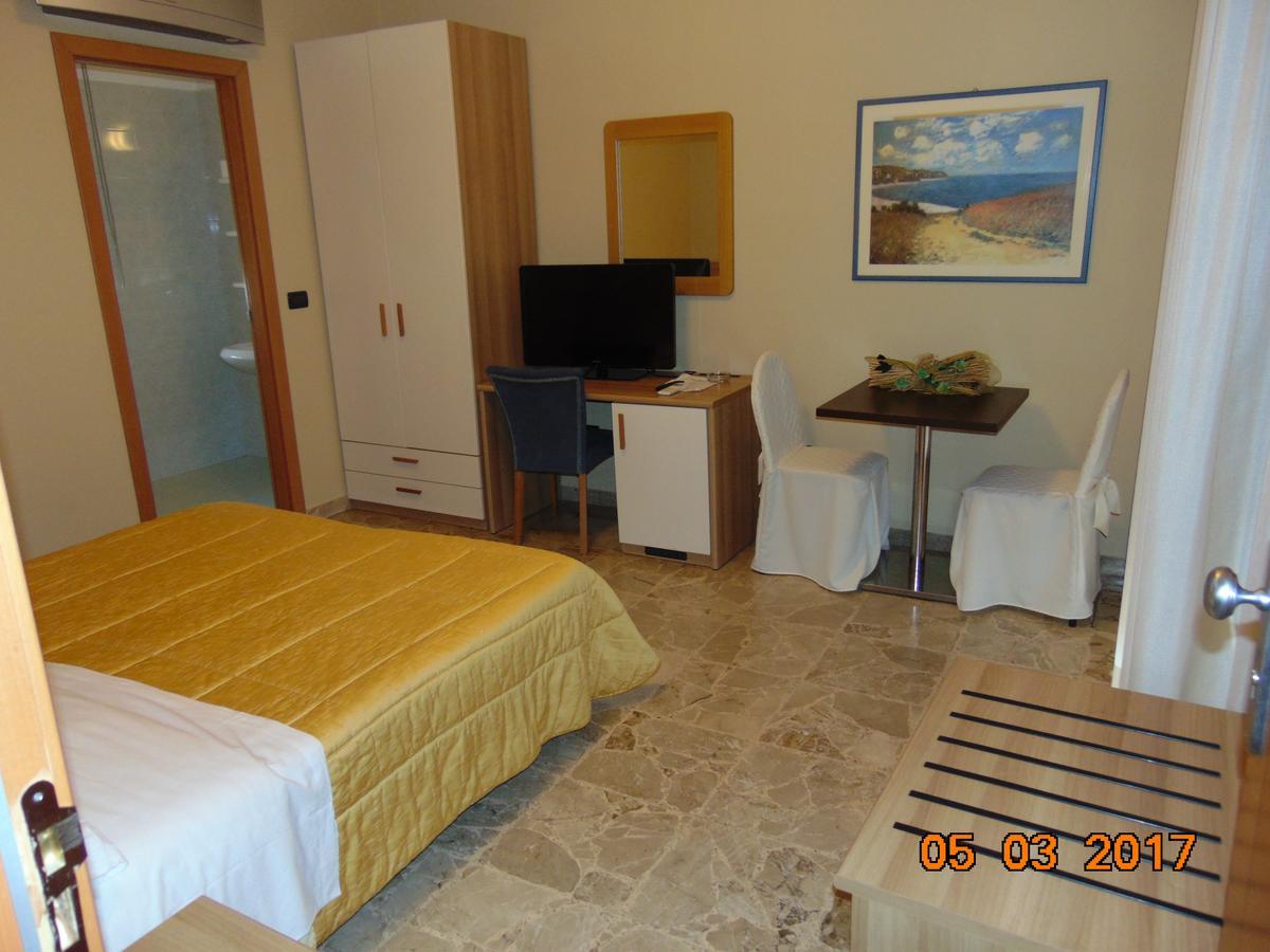 Hotel Mazzocchetti チッタ・サンタンジェロ エクステリア 写真
