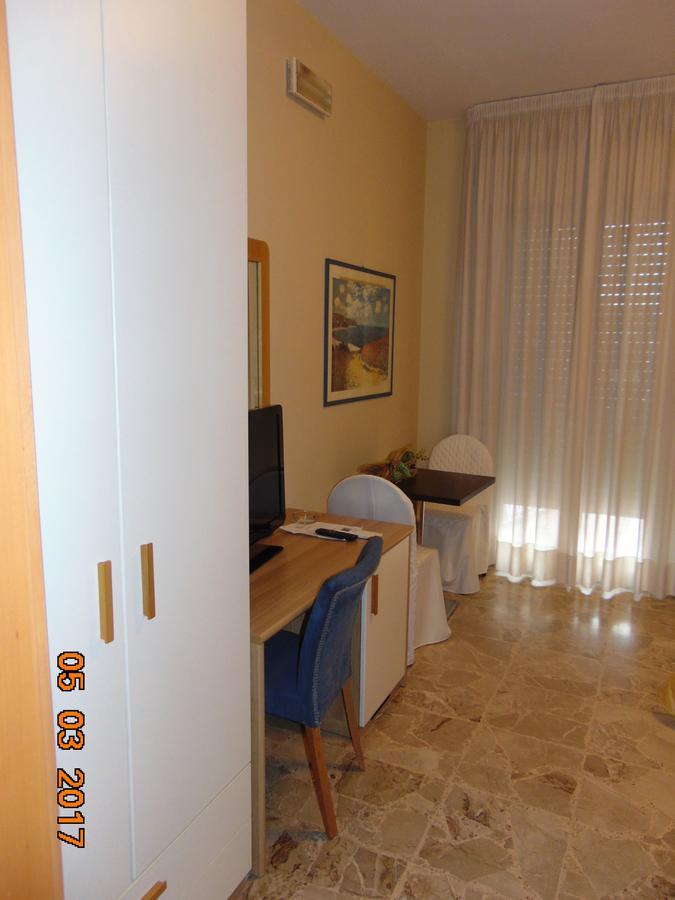 Hotel Mazzocchetti チッタ・サンタンジェロ エクステリア 写真